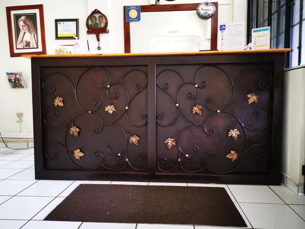סאן סלבדור Hotel Armonia Hostal מראה חיצוני תמונה