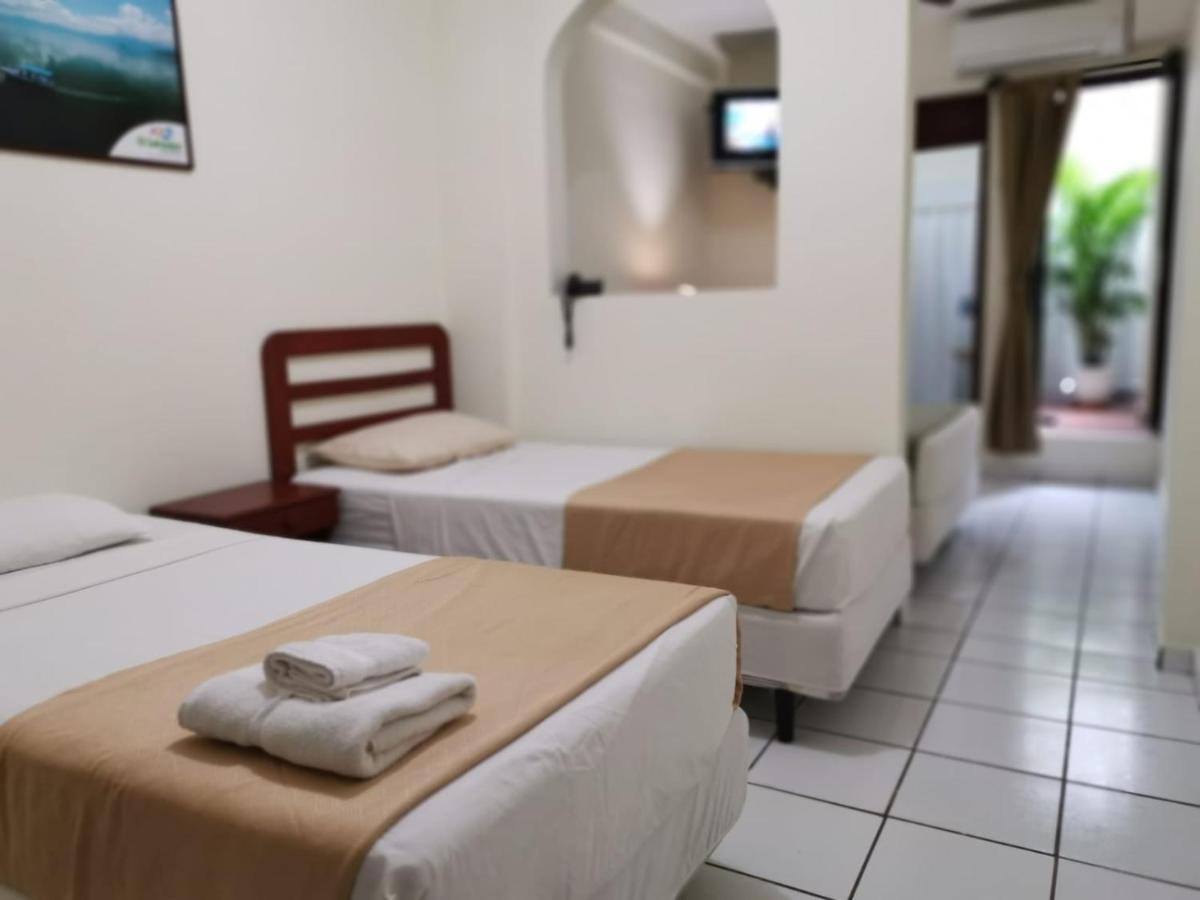 סאן סלבדור Hotel Armonia Hostal מראה חיצוני תמונה