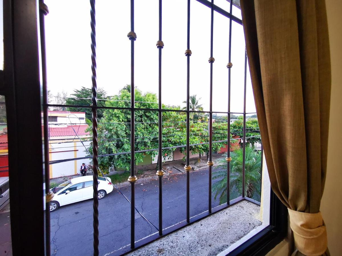 סאן סלבדור Hotel Armonia Hostal מראה חיצוני תמונה