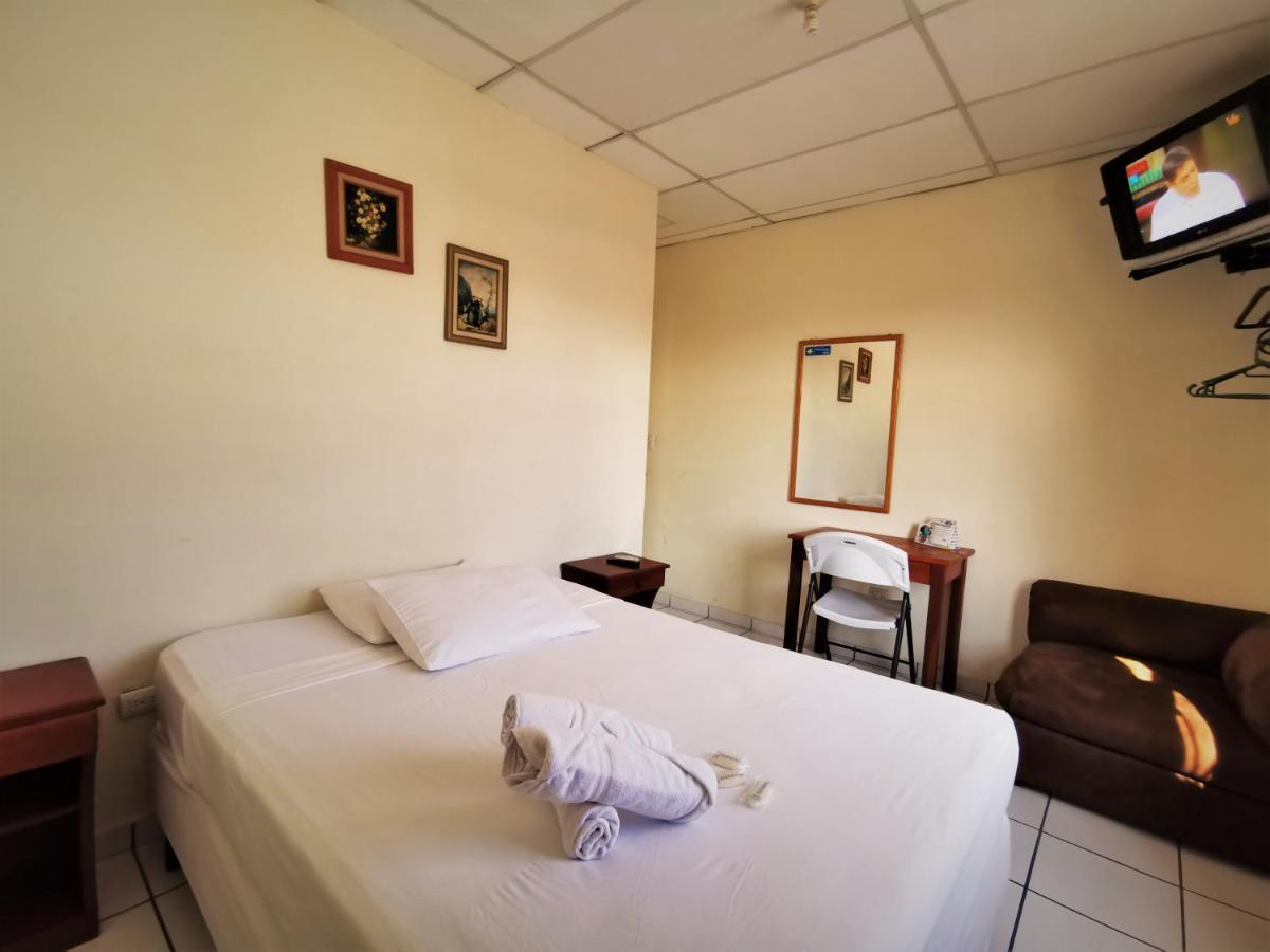 סאן סלבדור Hotel Armonia Hostal מראה חיצוני תמונה