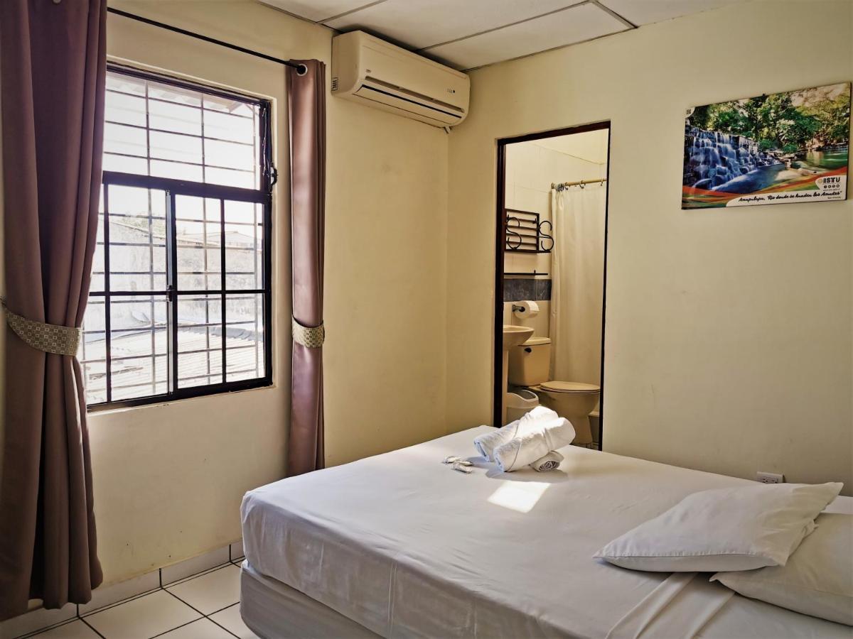 סאן סלבדור Hotel Armonia Hostal מראה חיצוני תמונה