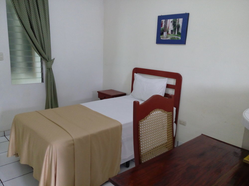 סאן סלבדור Hotel Armonia Hostal מראה חיצוני תמונה