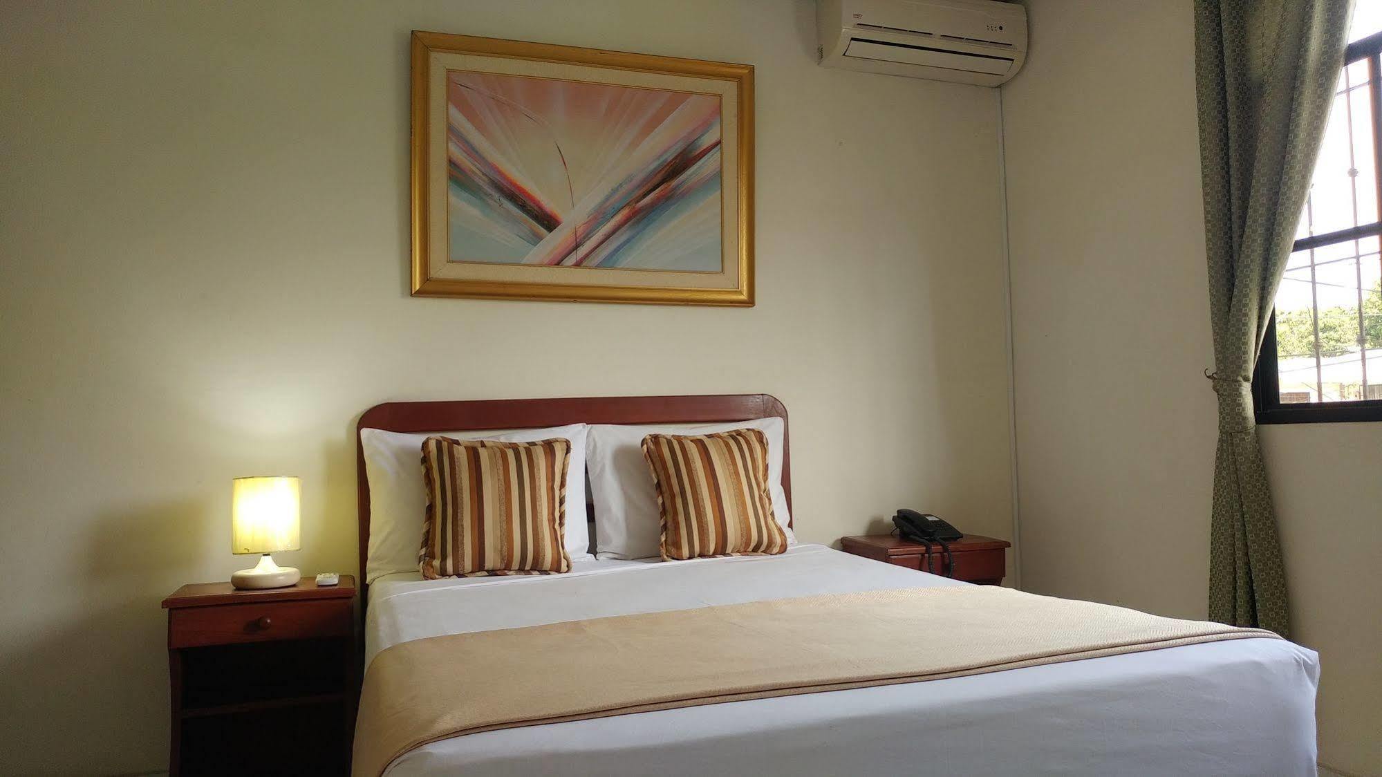 סאן סלבדור Hotel Armonia Hostal מראה חיצוני תמונה